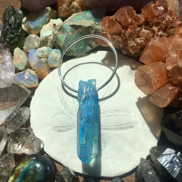 Blue Aura Quartz Crystal Silver Necklace Handmade - Picture 3 of 4